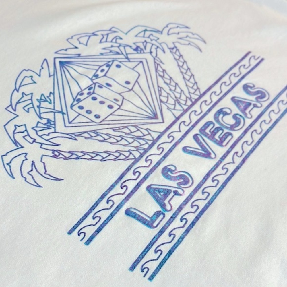 🟢93’ Vintage LAS VEGAS TAShirt | White T-Shirt | iridescent coloring rare NWOT